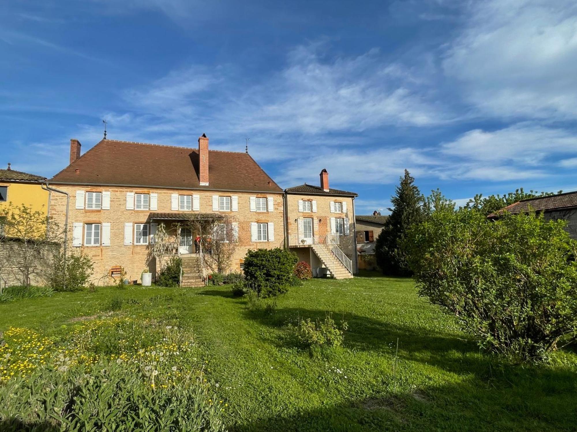 Bed and breakfast Le Logis D'Azé Extérieur photo